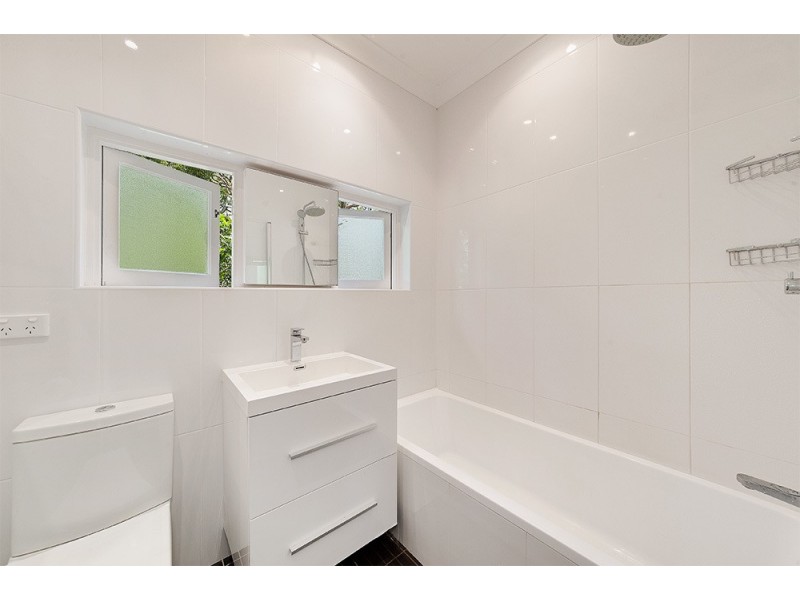 2/33 Innes Road, Greenwich NSW 2065