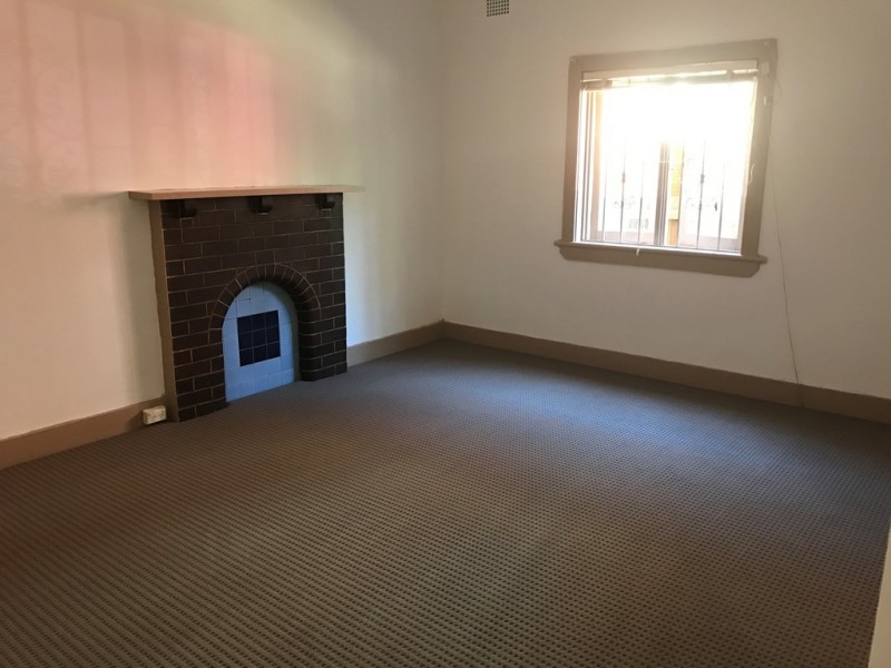 1/16 Bent Street, Petersham NSW 2049