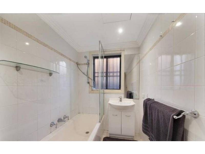 1/57 Sproule Street, Lakemba NSW 2195