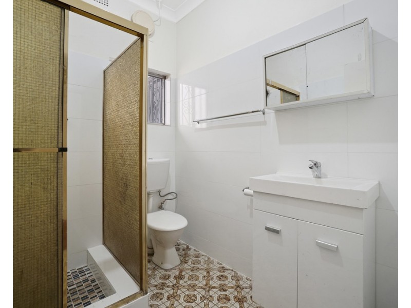 2/212 Corunna Road, Petersham NSW 2049