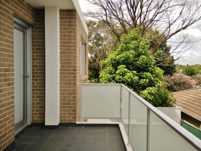 8/55-57 Vicliffe Avenue, Campsie NSW 2194