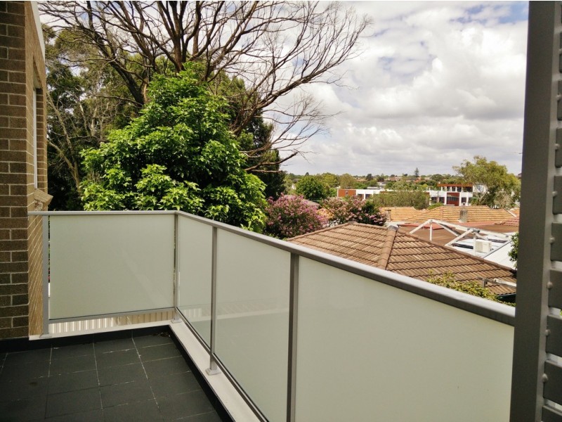 8/55-57 Vicliffe Avenue, Campsie NSW 2194