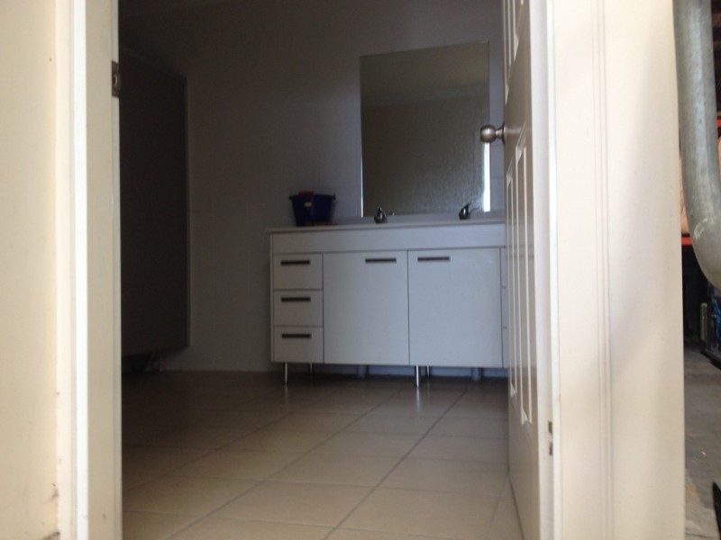 2 Tangerine Street, Fairfield NSW 2165