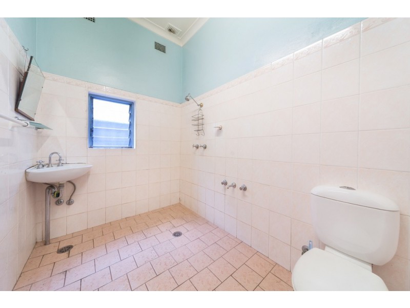 200 Unwins Bridge Road, Sydenham NSW 2044