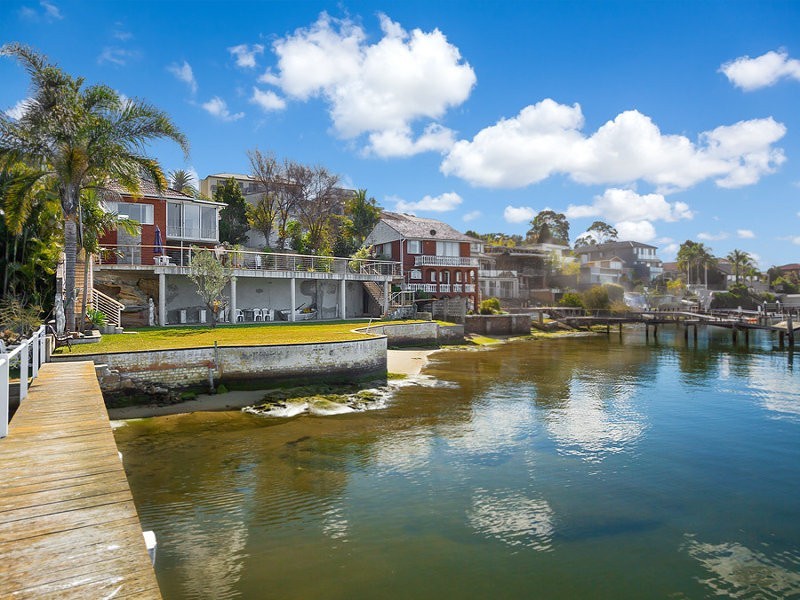 33 Burns Crescent, Chiswick NSW 2046