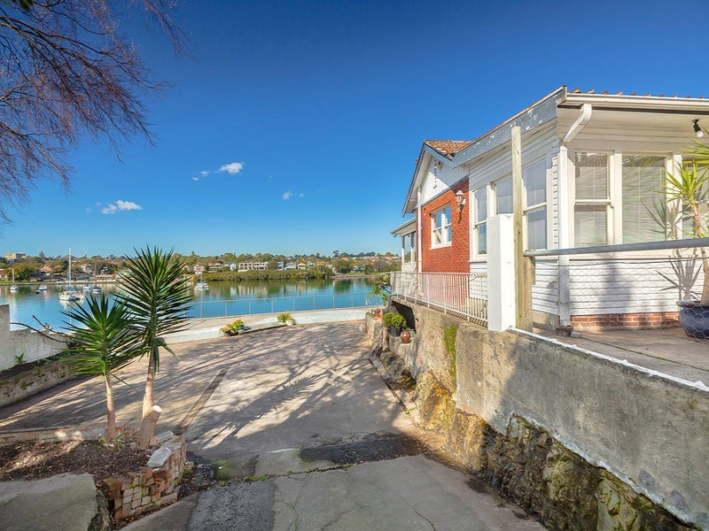 33 Burns Crescent, Chiswick NSW 2046