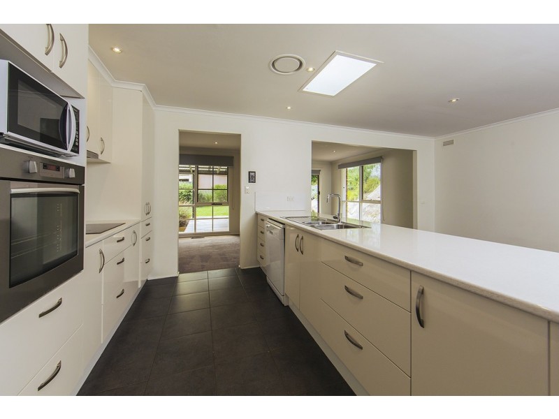 6 Eva Court, Donvale VIC 3111