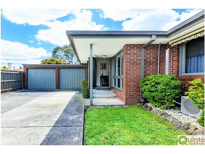 4/3 Crewe Road, Hughesdale VIC 3166