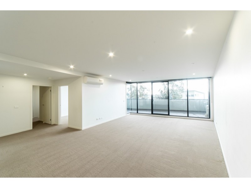 9/1 Woodward Way, Caroline Springs VIC 3023