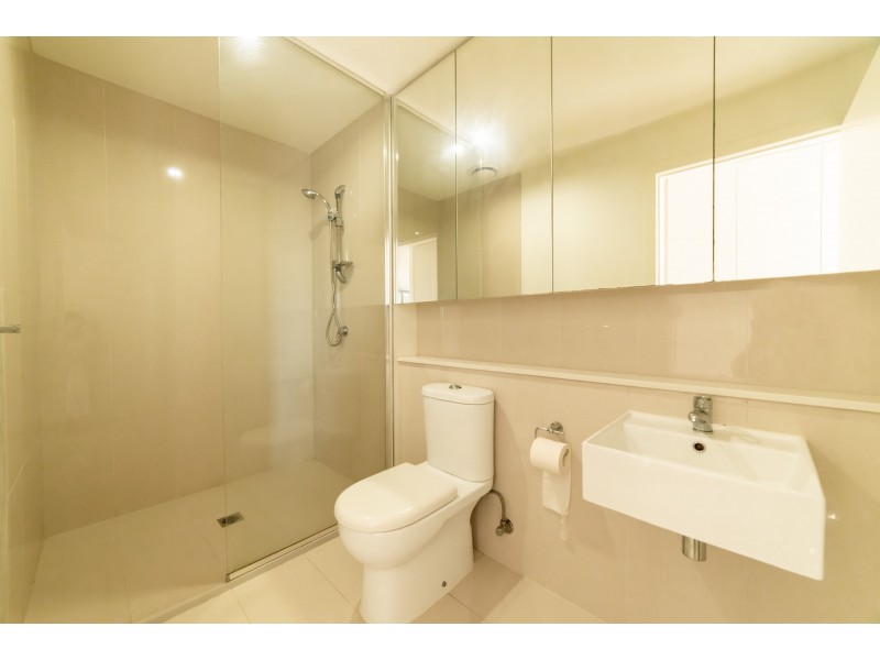 9/1 Woodward Way, Caroline Springs VIC 3023