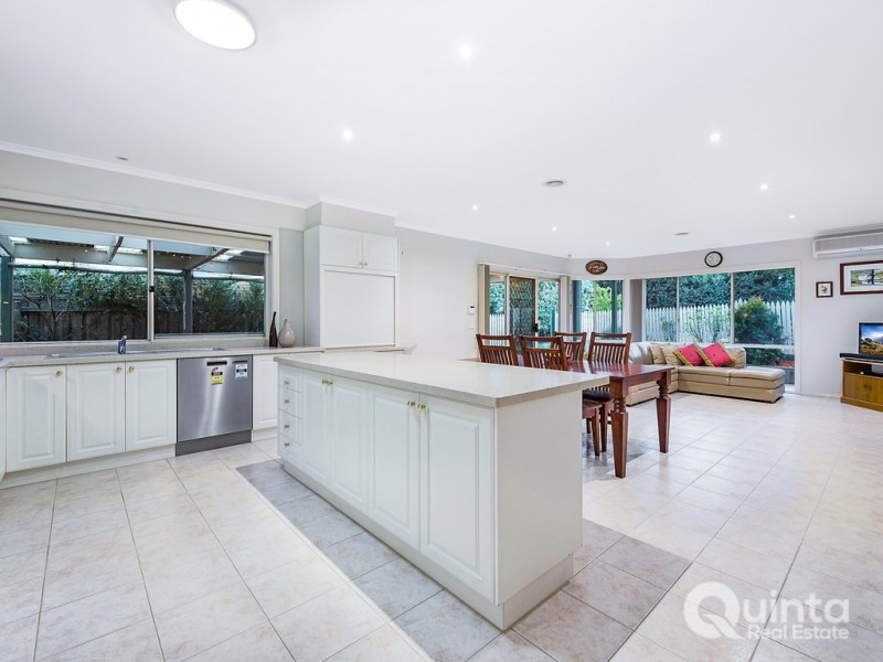 29 Sunny Vale Drive, Langwarrin VIC 3910