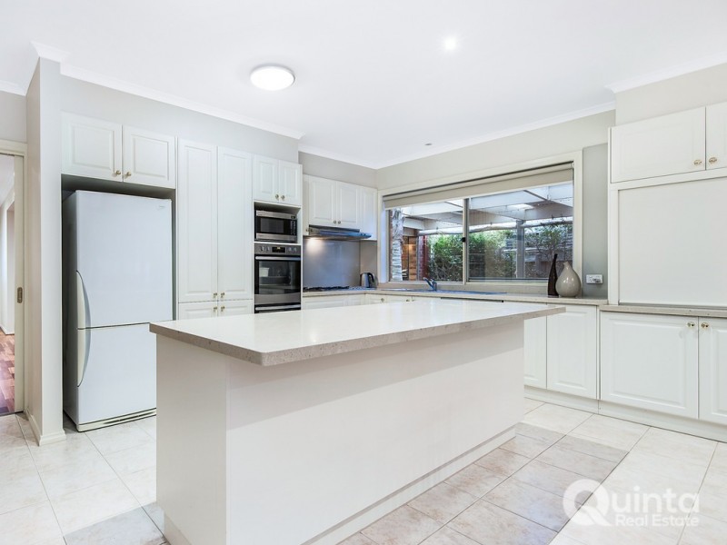 29 Sunny Vale Drive, Langwarrin VIC 3910