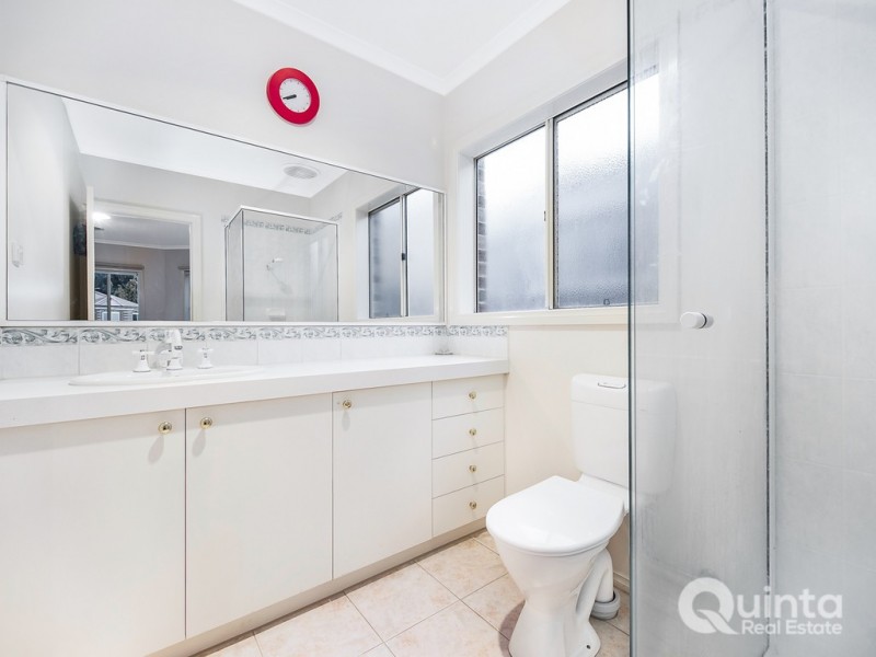 29 Sunny Vale Drive, Langwarrin VIC 3910