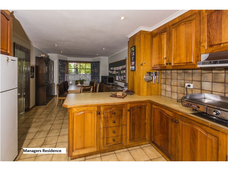 6 Hillside Avenue South, Eildon VIC 3713