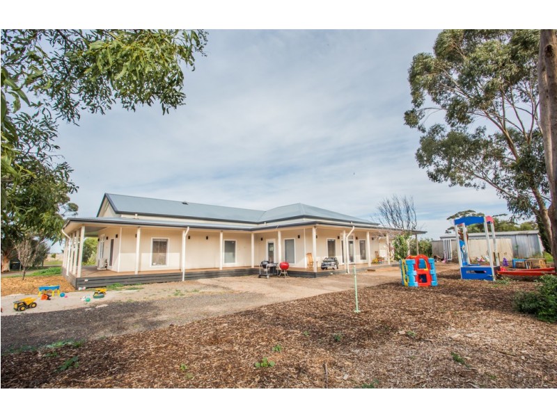 1760 Dohertys Road, Mount Cottrell VIC 3024
