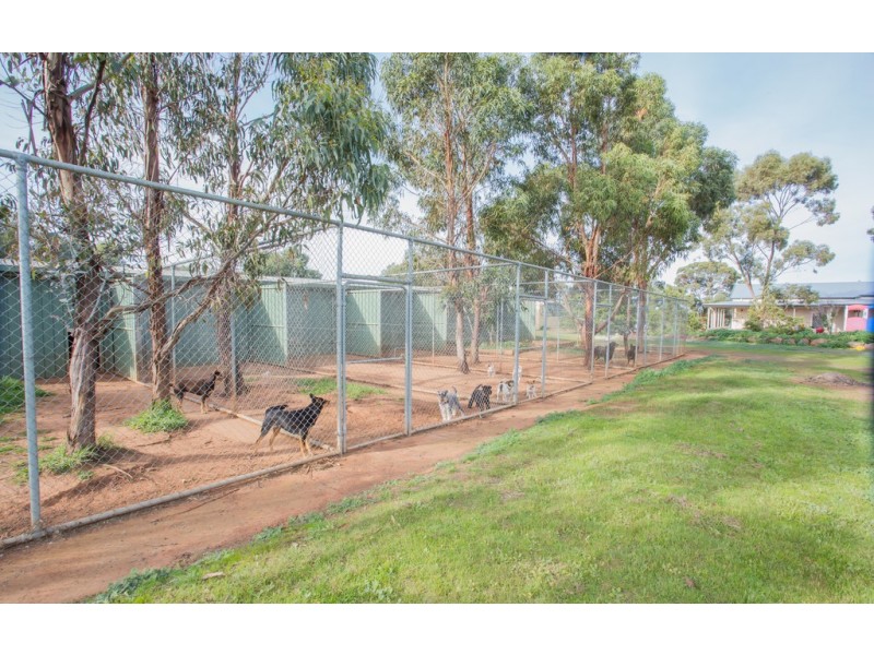 1760 Dohertys Road, Mount Cottrell VIC 3024
