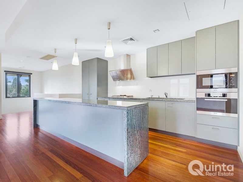 26 Oak Court, Chirnside Park VIC 3116