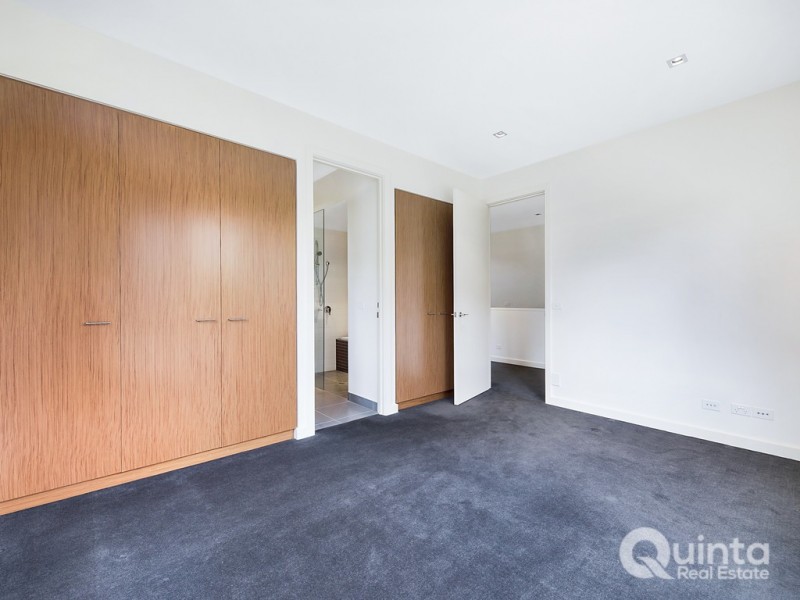 26 Oak Court, Chirnside Park VIC 3116