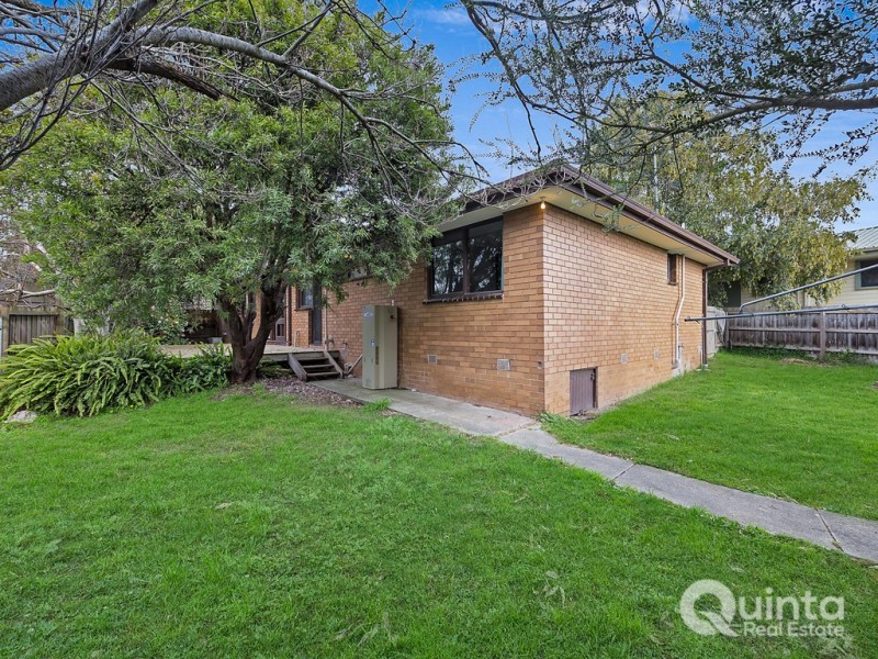 21 Falconer Road, Boronia VIC 3155