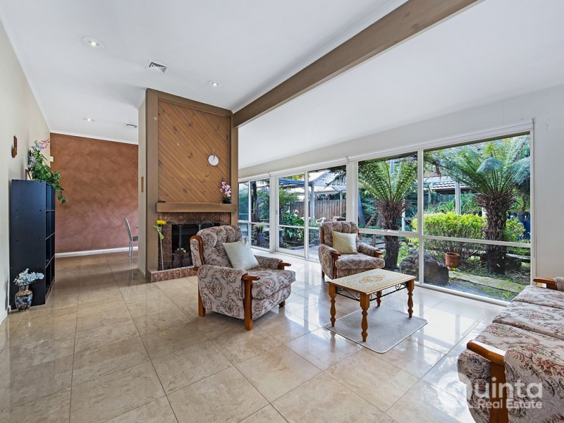 15 Taylors Lane, Rowville VIC 3178