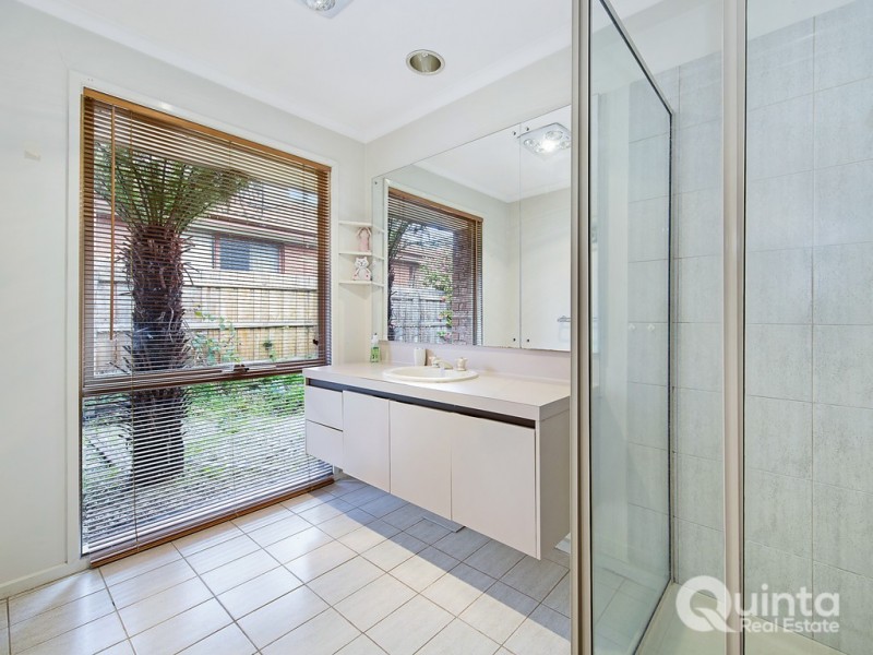 15 Taylors Lane, Rowville VIC 3178