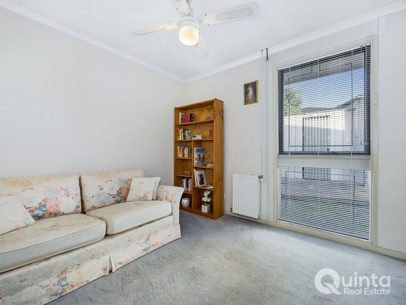 16 Hughes Close, Endeavour Hills VIC 3802
