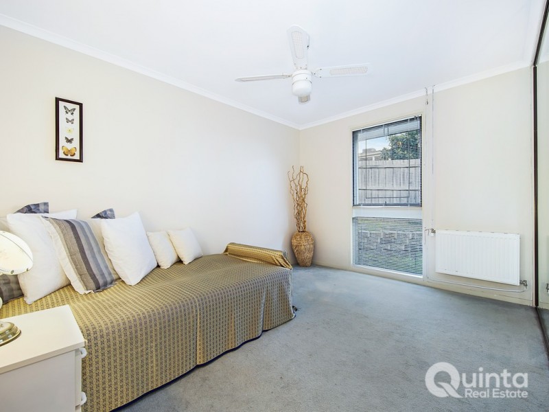 16 Hughes Close, Endeavour Hills VIC 3802