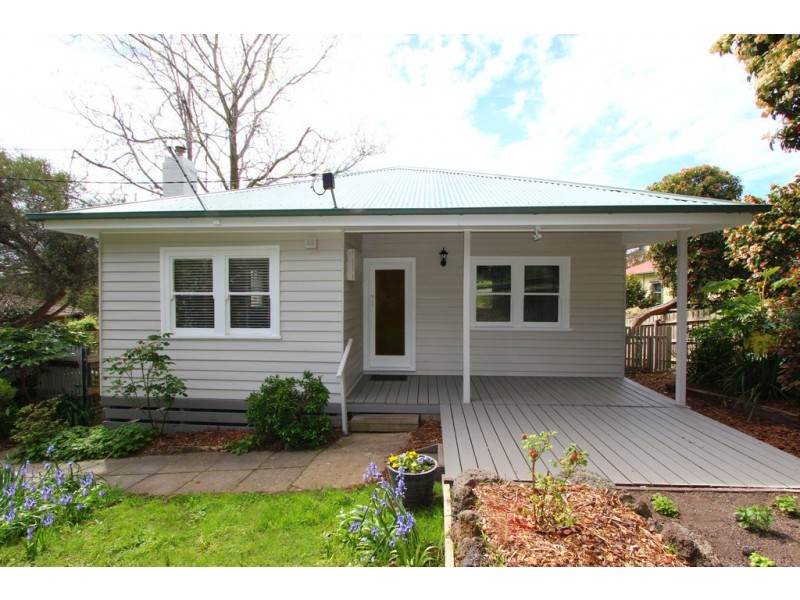 58 Francis Crescent, Ferntree Gully VIC 3156