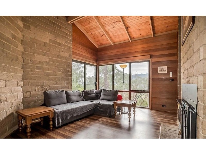 16 Mary Street, Upwey VIC 3158