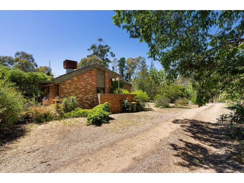 74 Allans Road, Maldon VIC 3463