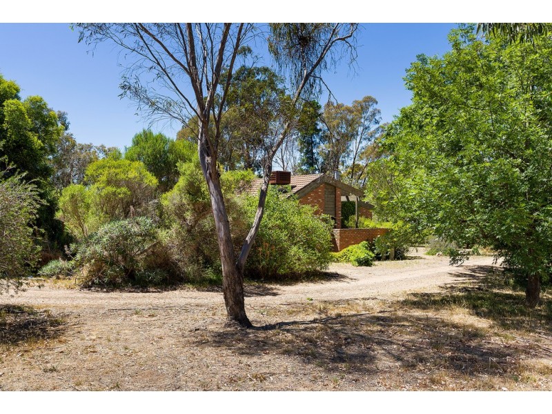 74 Allans Road, Maldon VIC 3463