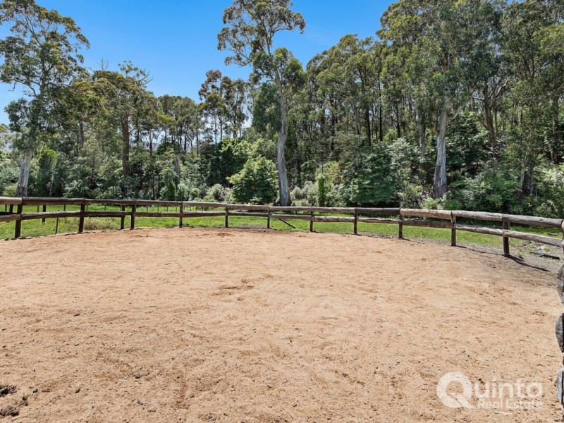 9 Edward St, Wesburn VIC 3799