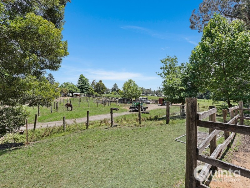 9 Edward St, Wesburn VIC 3799