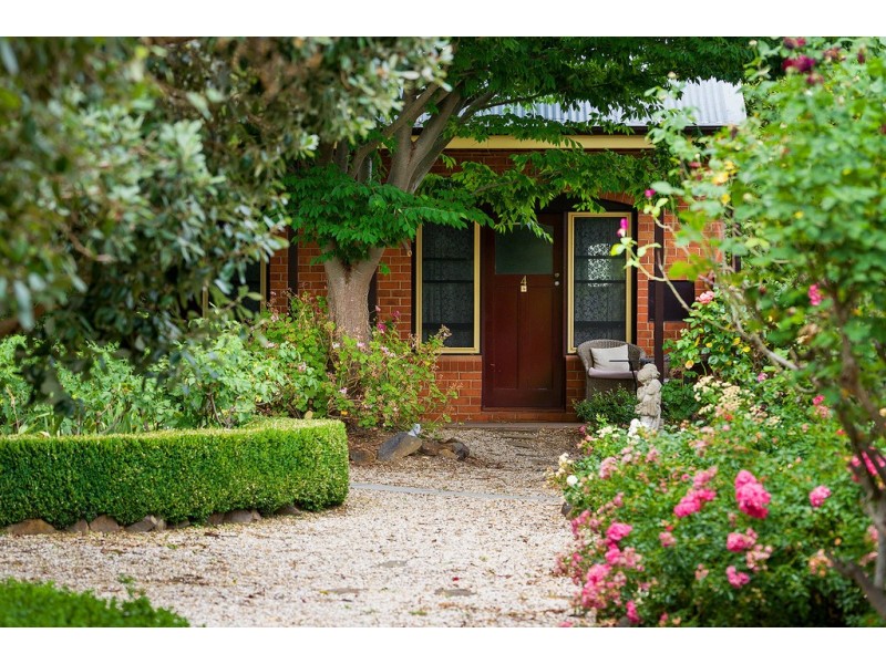35 Reef Street, Maldon VIC 3463