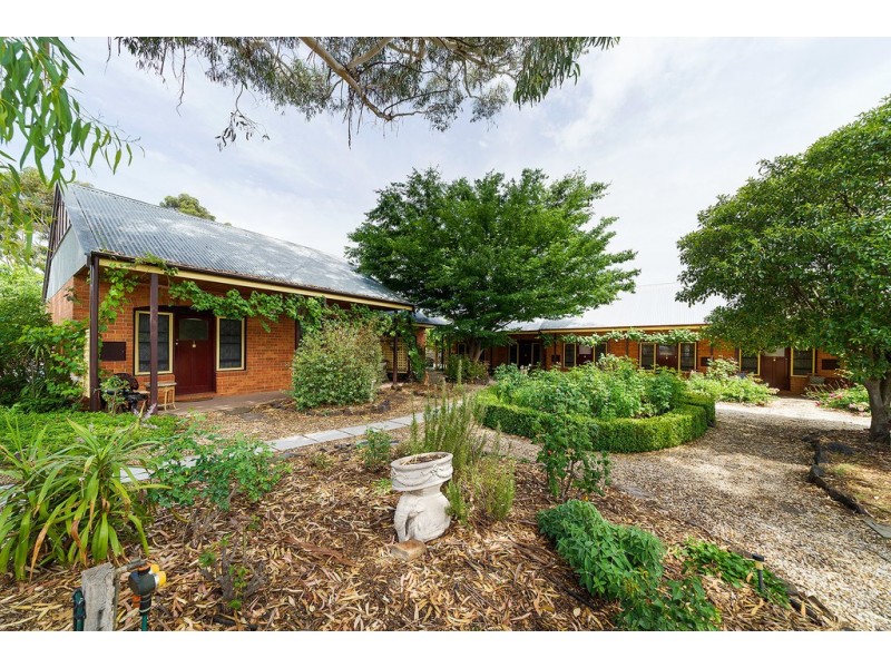 35 Reef Street, Maldon VIC 3463