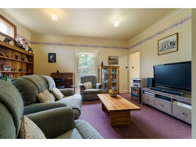 35 Reef Street, Maldon VIC 3463
