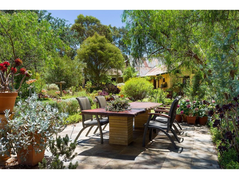86 South German Road, Maldon VIC 3463