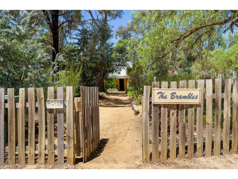 86 South German Road, Maldon VIC 3463