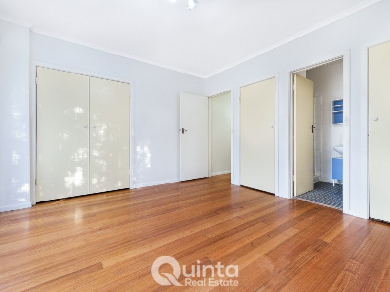 12 Snowden Drive, Glen Waverley VIC 3150