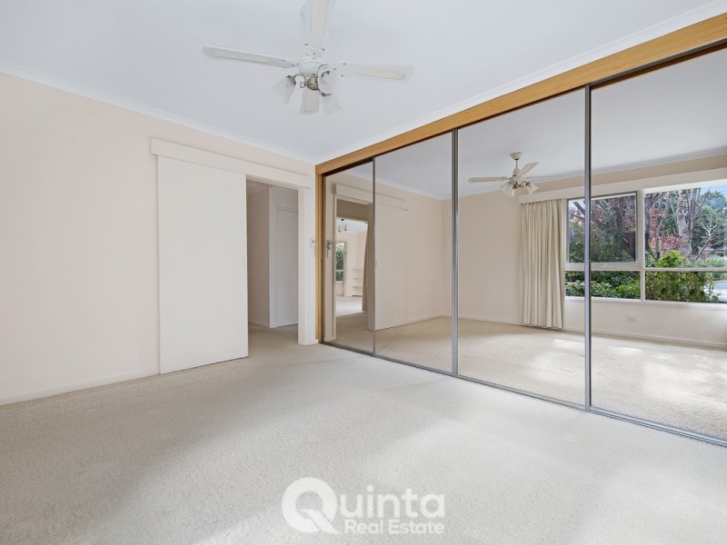 55 Hilltop Crescent, Burwood East VIC 3151