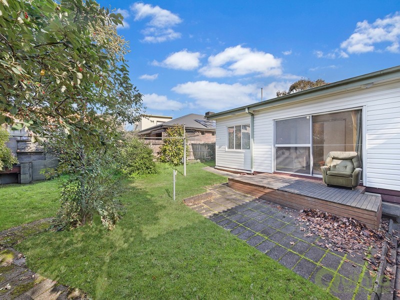 35 Lawrence Street, Blackburn South VIC 3130