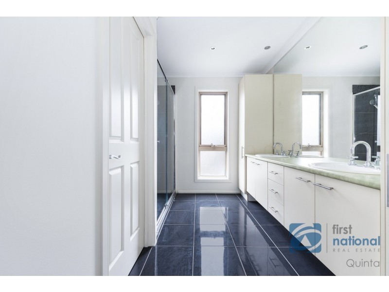 10 Teeside Way, Keysborough VIC 3173