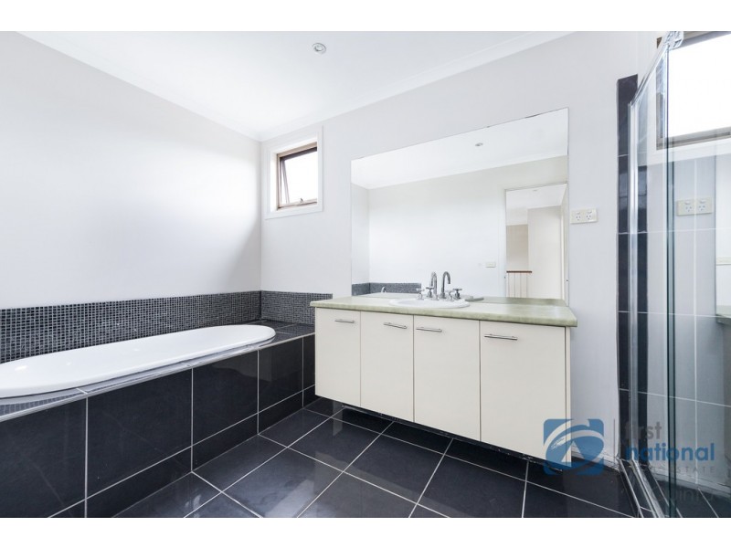 10 Teeside Way, Keysborough VIC 3173