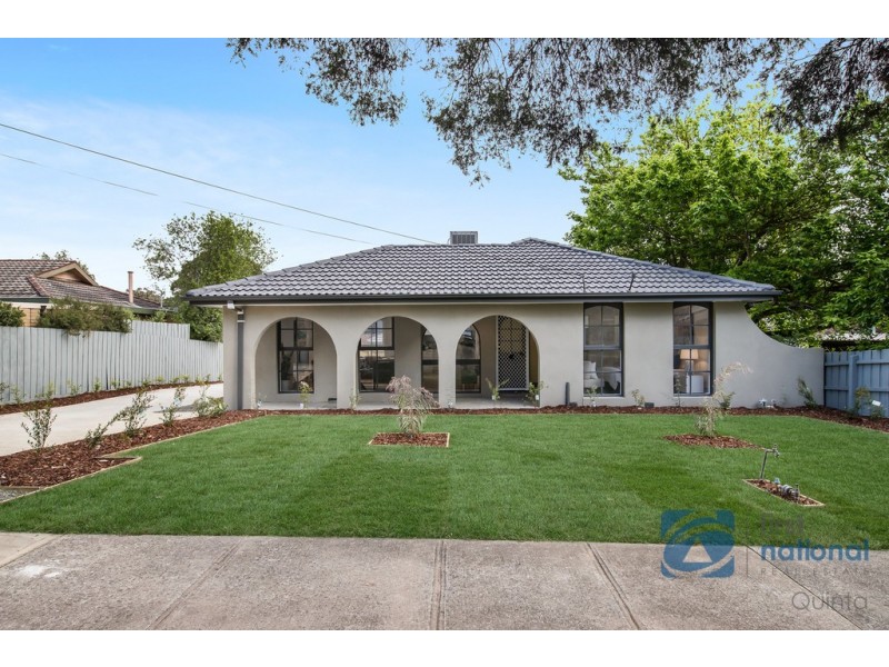 1/2 Coonawarra Drive, Vermont South VIC 3133