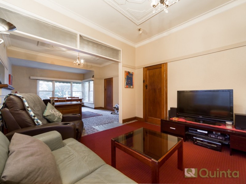 50 Reynolds Parade, Pascoe Vale South VIC 3044