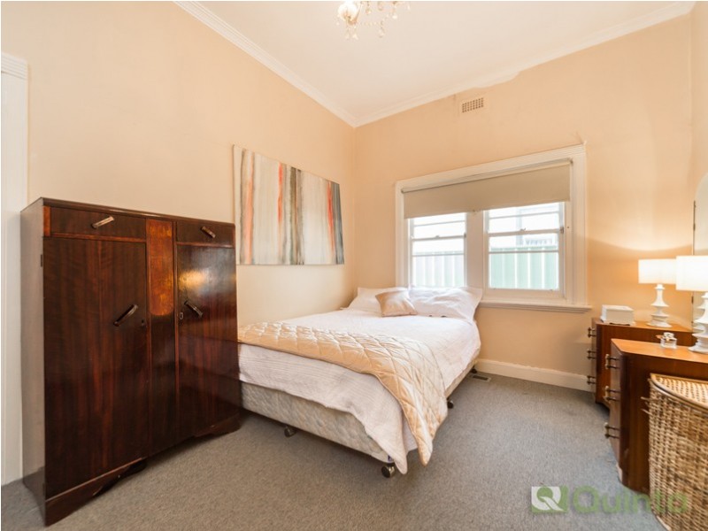 50 Reynolds Parade, Pascoe Vale South VIC 3044