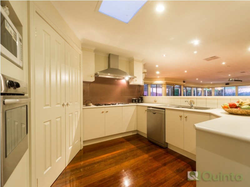 90 Justin Circuit, Hampton Park VIC 3976