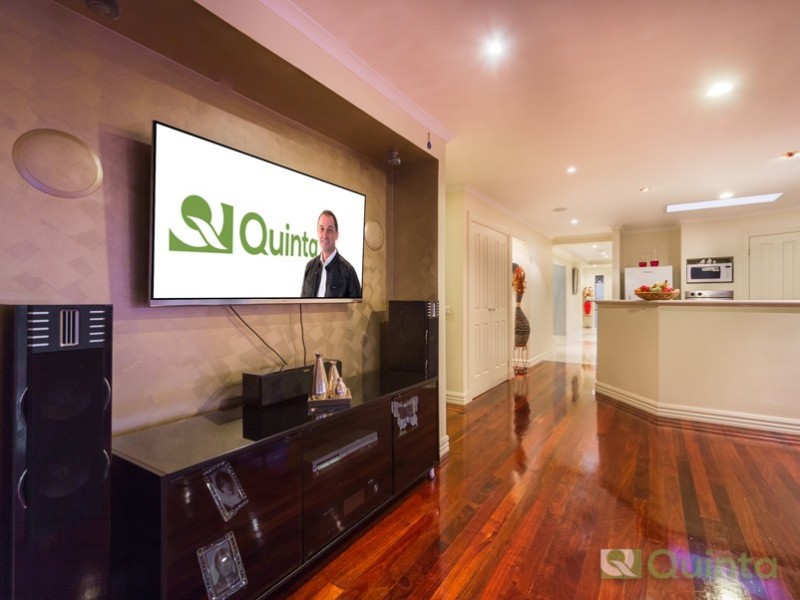 90 Justin Circuit, Hampton Park VIC 3976