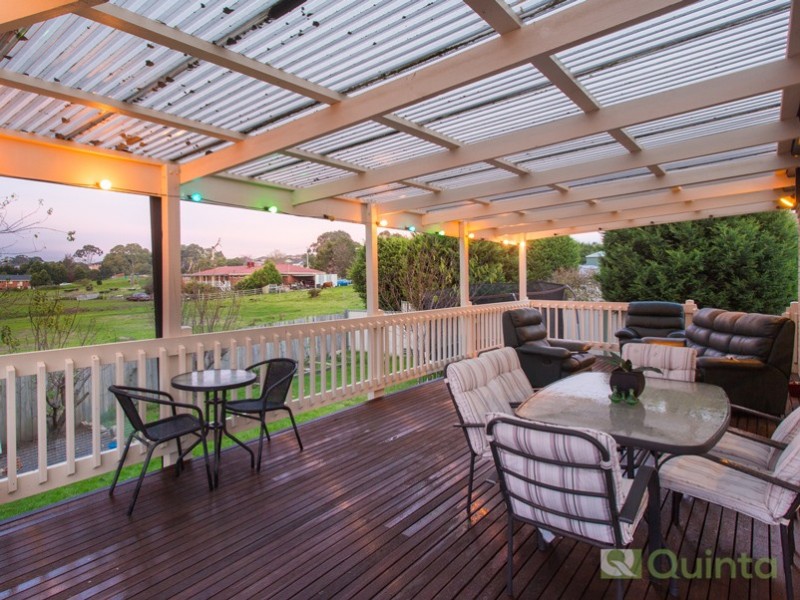 90 Justin Circuit, Hampton Park VIC 3976