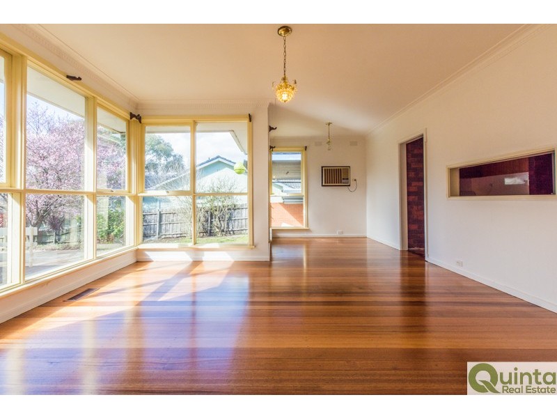 42 Ireland Avenue, Wantirna South VIC 3152